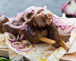 Шашлык из свиной шейки в яблочно-горчичном маринаде