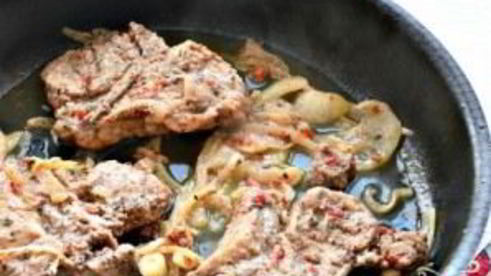 шашлык из телятины на сковороде