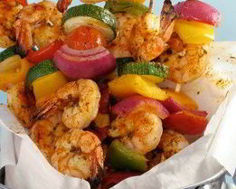 Шашлыки из креветок и цукини в итальянских травах