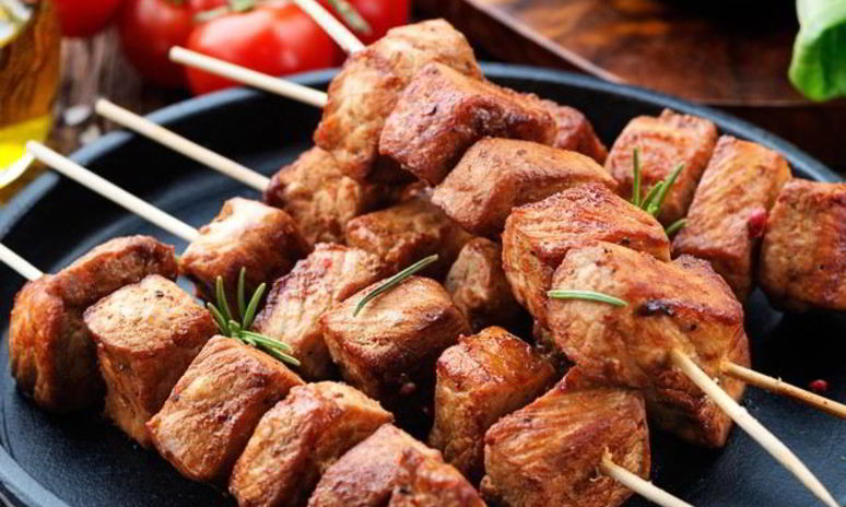 Рецепт свиного шашлыка в медовом маринаде