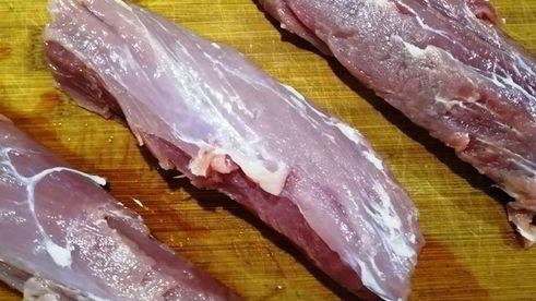 праздничный ужин из булгура с креветками и стейком