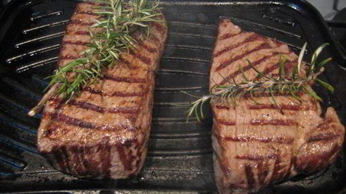 стейк ферентино с овощами на гриле