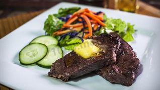 Стейк из говядины в духовке