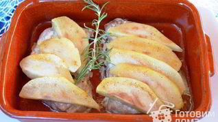 Стейк из тунца с грушей