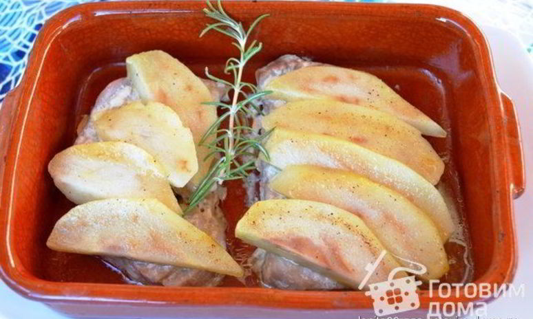 Рецепт стейка из тунца с грушей