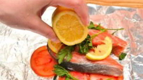 стейк лосося в фольге