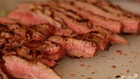 стейк, маринованный в пиве