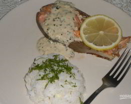 Стейк семги под сливочным соусом