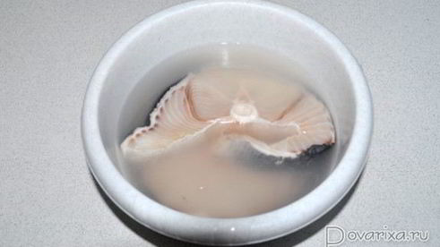 жареные стейки акулы