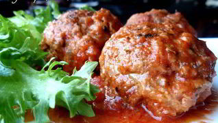 Говяжьи тефтели с фасолью и моцареллой