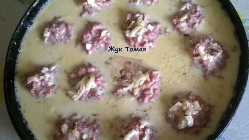куриные тефтели в молочно-сырном соусе