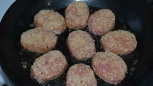 тефтели из свинины с рисом