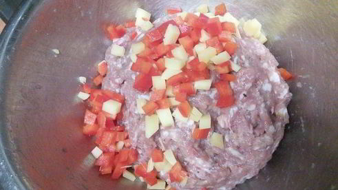 тефтели охотничьи в грибном соусе