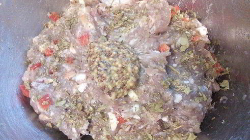 тефтели охотничьи в грибном соусе