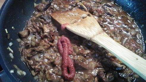 тефтели охотничьи в грибном соусе