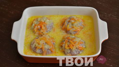 тефтели в сметанном соусе