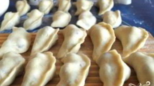 постные вареники с вишней