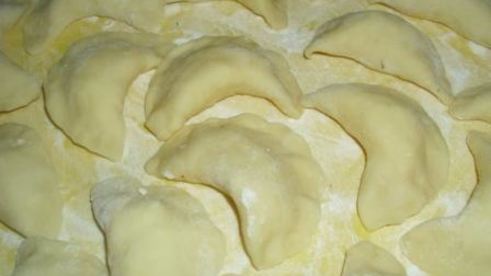 вареники с брынзой и супер-соус