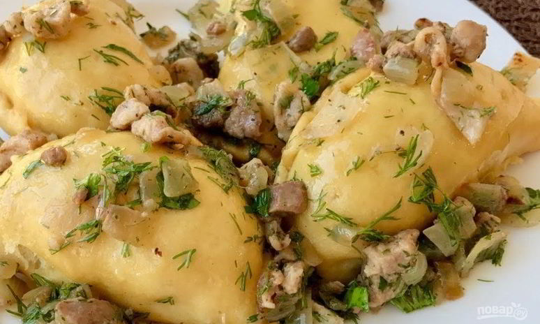 Рецепт вареников с капустой на пару с зажаркой