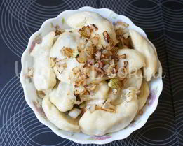 Вареники с картошкой и грибами в мультиварке на пару