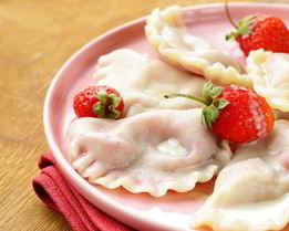 Вареники с клубникой