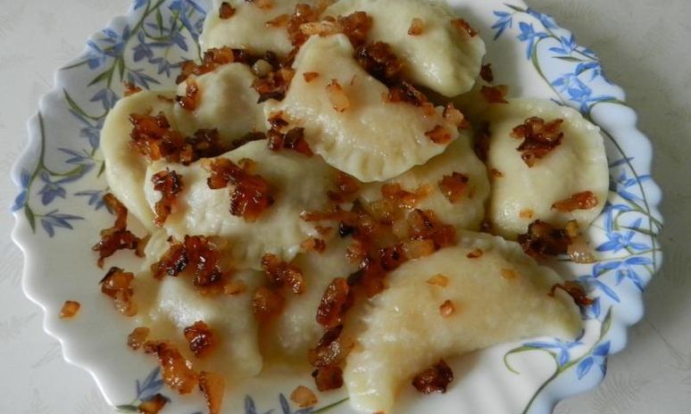 Рецепт вареников с салом и картошкой