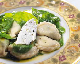 Вареники с творогом и шпинатом