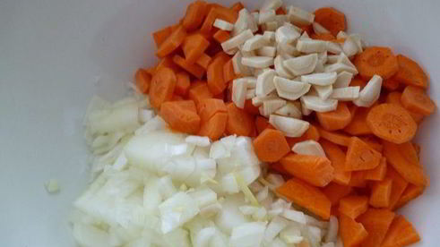 пьяноежаркое из говядины запеченное в горшочке