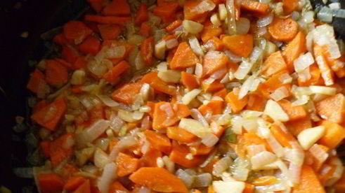 пьяноежаркое из говядины запеченное в горшочке