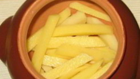 жаркое из кролика в горшочках