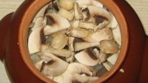 жаркое из кролика в горшочках