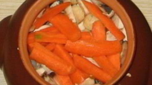 жаркое из кролика в горшочках