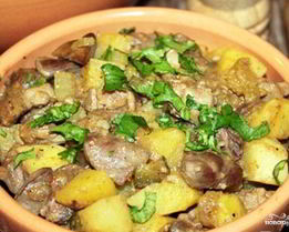 Жаркое из куриных потрохов
