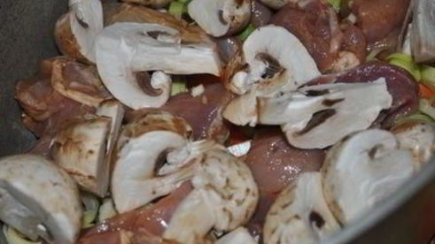 жаркое с мясом и картофелем по-новому