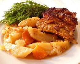 Жаркое со свиными ребрышками в пикантном маринаде