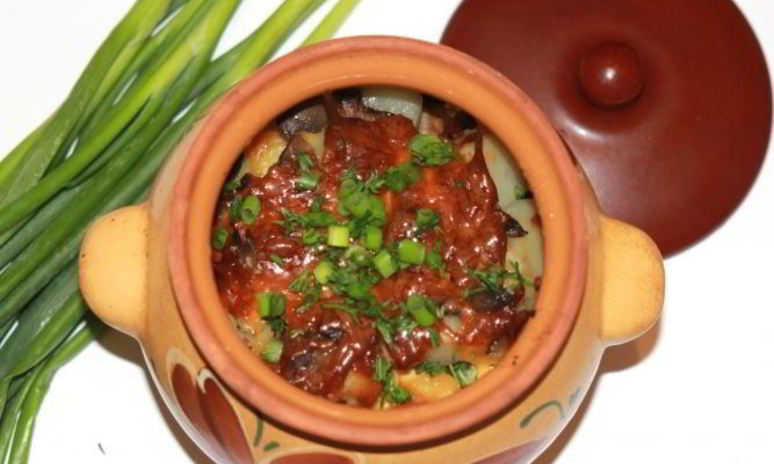 Рецепт жаркого в духовке со свининой и грибами