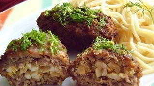 Зразы с яйцом и луком