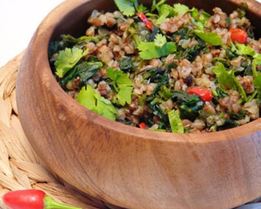 Гречка с чили и шпинатом