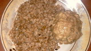 Гречка с котлетами в мультиварке