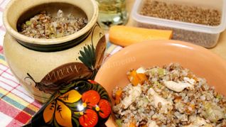 Гречка с курицей в горшочке