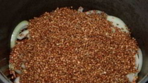 гречка с лисичками в казане