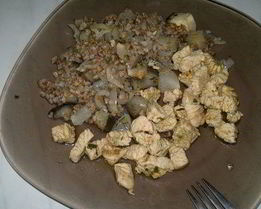 Гречка с овощами и индейкой