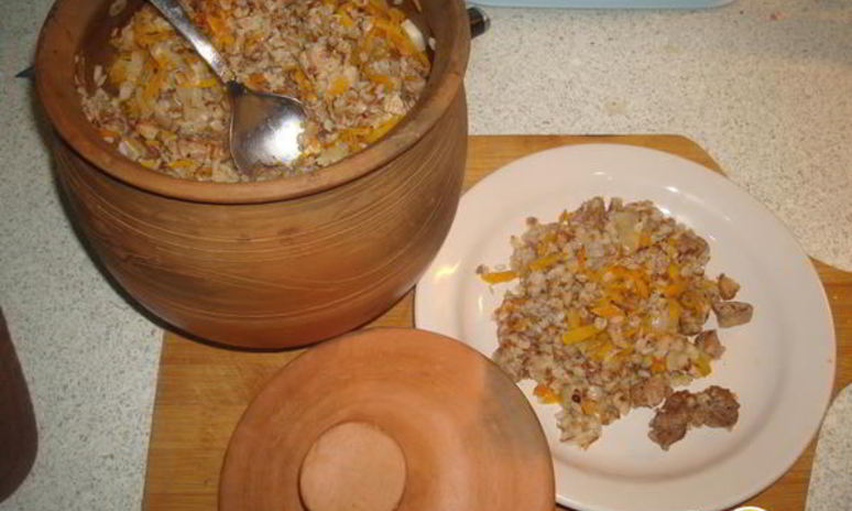 Рецепт гречки со свининой в махотке