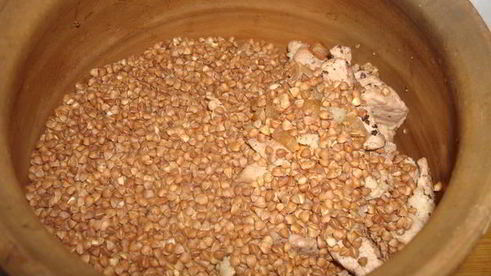 гречка со свининой в махотке