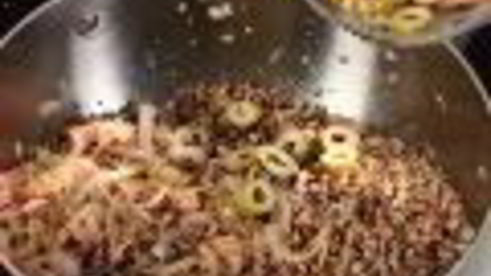 гречневая каша с лососем и оливковым маслом