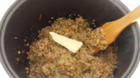 каша гречневая со свининой