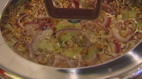 стокгольмская гречневая каша с орехами и изюмом