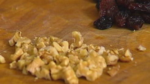 стокгольмская гречневая каша с орехами и изюмом