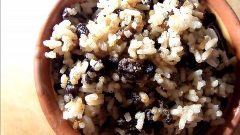 кутья поминальная с изюмом из риса на поминки