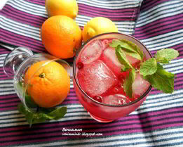 Апельсиново-брусничный холодный чай с мятой